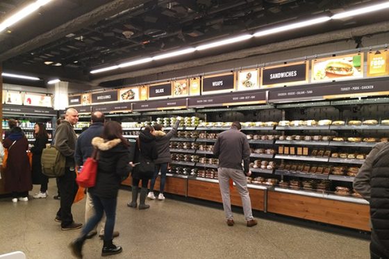 「レジなしコンビニ」アマゾン・ゴーが正式オープン