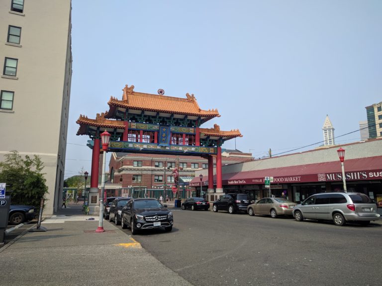 シアトルのジェニー・ダーカン市長、 ジェントリフィケーション問題に関する対策令に署名