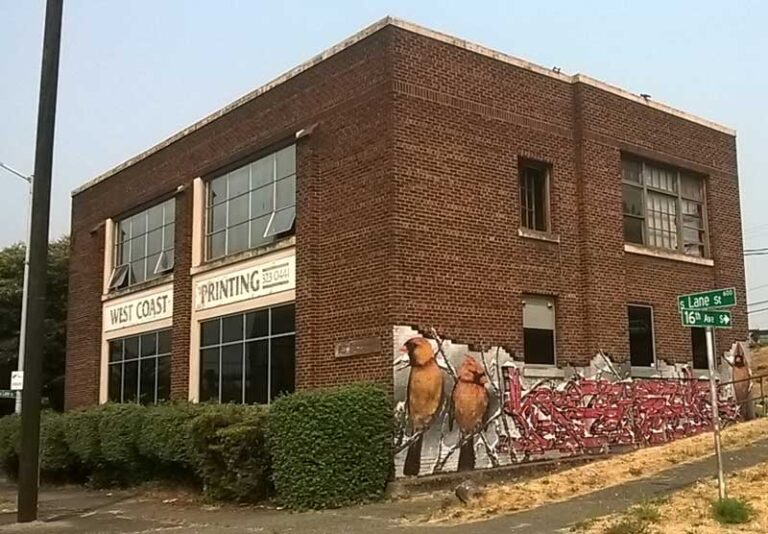 ウェスト・コースト・プリンティング跡地7階建てアパートが建設中