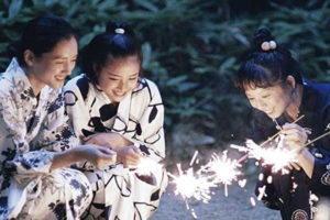 OUR-LITTLE-SISTER-sparklers-tight | Seattle’s Japanese Community News – North American Post
