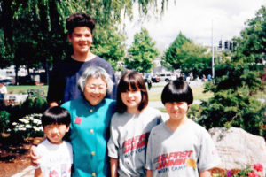 RUTHANNE-KUROSE-aki-with-cute-kids-BRIGHTENED-web | Seattle’s Japanese Community News – North American Post