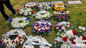 NVC-mem-svc-2022---wrreaths---arisa | Seattle’s Japanese Community News – North American Post