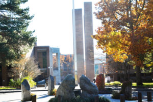 View-looking-S-from-UW-MOH-monument-DSC_4066-PS-ADJ-copy | Seattle’s Japanese Community News – North American Post