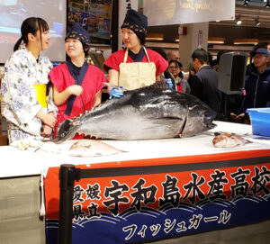 Ehime-3-Girls | Seattle’s Japanese Community News – North American Post