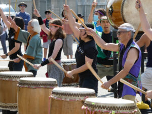 _Pg-1---Tsuru---Several-Taikos-P1024169 | Seattle’s Japanese Community News – North American Post